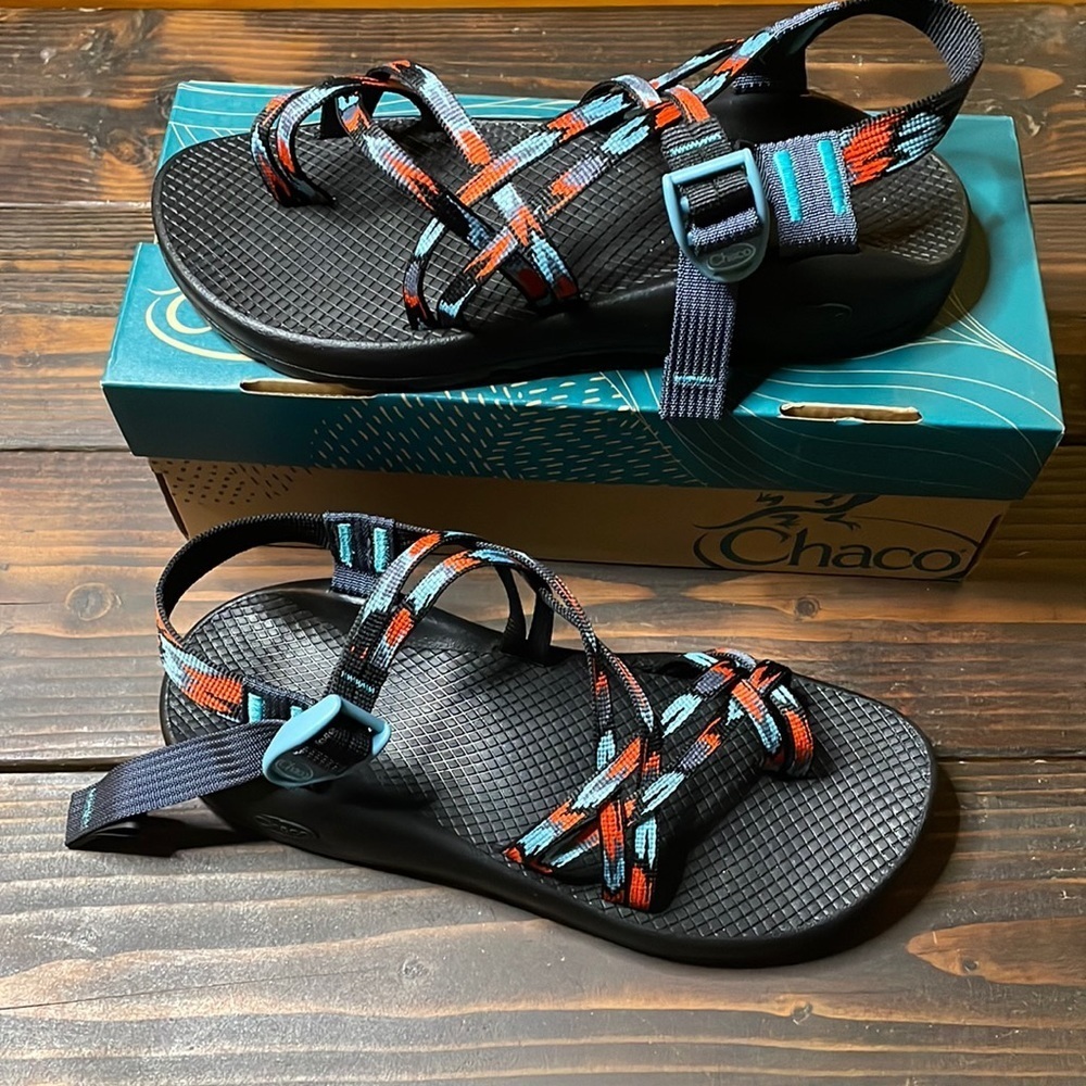 10 Chacos ZX2 Classic Sandal C01